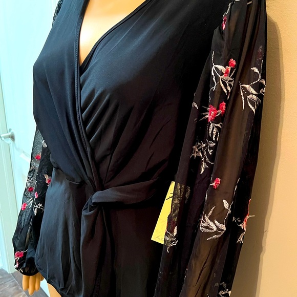 NWT PerSeption Concept Chiffon Black & Floral Top with Puff Sleeves SzL - Picture 10 of 14